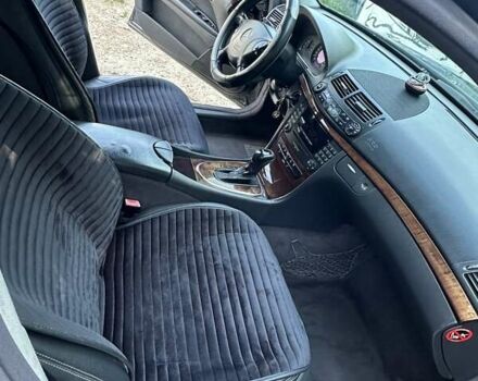 Черный Мерседес Е-Класс, объемом двигателя 2.15 л и пробегом 287 тыс. км за 6250 $, фото 4 на Automoto.ua