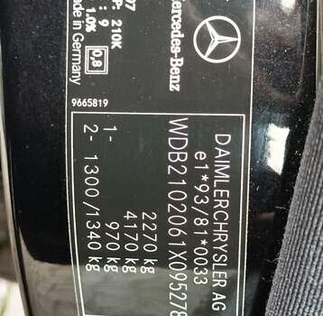 Чорний Мерседес Е-Клас, об'ємом двигуна 2.2 л та пробігом 418 тис. км за 6700 $, фото 24 на Automoto.ua