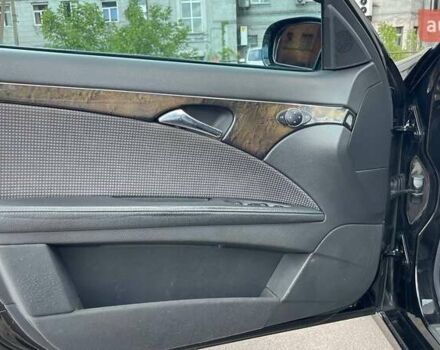 Черный Мерседес Е-Класс, объемом двигателя 2.15 л и пробегом 320 тыс. км за 8000 $, фото 29 на Automoto.ua