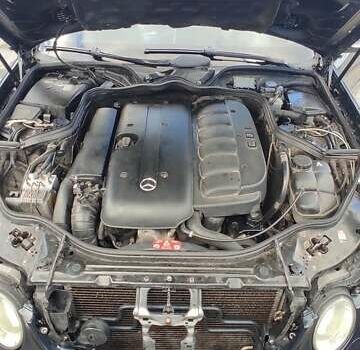 Мерседес Е-Класс 2003 в Самборе на Automoto.ua Черный Мерседес Е-Класс, объемом двигателя 3.2 л и пробегом 295 тыс. км за 7700 $, фото 5 на Automoto.ua