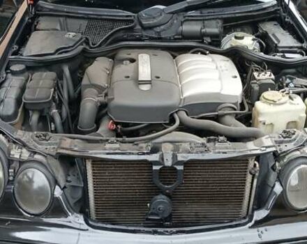 Чорний Мерседес Е-Клас, об'ємом двигуна 2.2 л та пробігом 418 тис. км за 6700 $, фото 31 на Automoto.ua