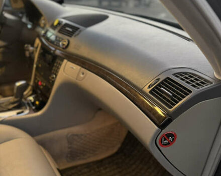 Черный Мерседес Е-Класс, объемом двигателя 2.7 л и пробегом 400 тыс. км за 6200 $, фото 16 на Automoto.ua