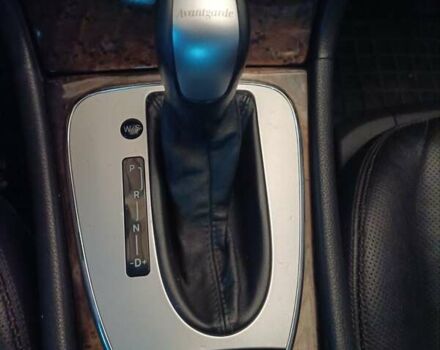 Чорний Мерседес Е-Клас, об'ємом двигуна 3.2 л та пробігом 315 тис. км за 7500 $, фото 12 на Automoto.ua