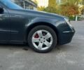 Черный Мерседес Е-Класс, объемом двигателя 2.2 л и пробегом 480 тыс. км за 4999 $, фото 11 на Automoto.ua
