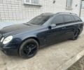 Черный Мерседес Е-Класс, объемом двигателя 2.6 л и пробегом 235 тыс. км за 6555 $, фото 1 на Automoto.ua