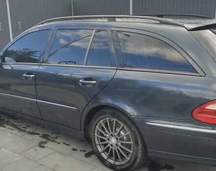 Мерседес Е-Класс 2003 в Самборе на Automoto.ua Черный Мерседес Е-Класс, объемом двигателя 3.2 л и пробегом 295 тыс. км за 7700 $, фото 3 на Automoto.ua
