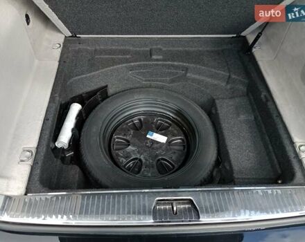 Черный Мерседес Е-Класс, объемом двигателя 2.69 л и пробегом 335 тыс. км за 7700 $, фото 5 на Automoto.ua