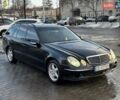 Черный Мерседес Е-Класс, объемом двигателя 2.2 л и пробегом 560 тыс. км за 3900 $, фото 1 на Automoto.ua