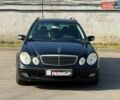 Черный Мерседес Е-Класс, объемом двигателя 1.8 л и пробегом 280 тыс. км за 5699 $, фото 1 на Automoto.ua