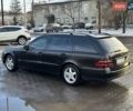 Черный Мерседес Е-Класс, объемом двигателя 2.2 л и пробегом 560 тыс. км за 3900 $, фото 4 на Automoto.ua