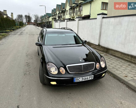 Черный Мерседес Е-Класс, объемом двигателя 3.22 л и пробегом 275 тыс. км за 6500 $, фото 1 на Automoto.ua