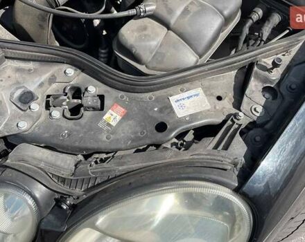 Черный Мерседес Е-Класс, объемом двигателя 2.15 л и пробегом 320 тыс. км за 8000 $, фото 35 на Automoto.ua