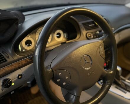 Черный Мерседес Е-Класс, объемом двигателя 2.7 л и пробегом 400 тыс. км за 6200 $, фото 9 на Automoto.ua