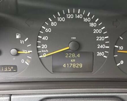 Чорний Мерседес Е-Клас, об'ємом двигуна 2.2 л та пробігом 418 тис. км за 6700 $, фото 15 на Automoto.ua