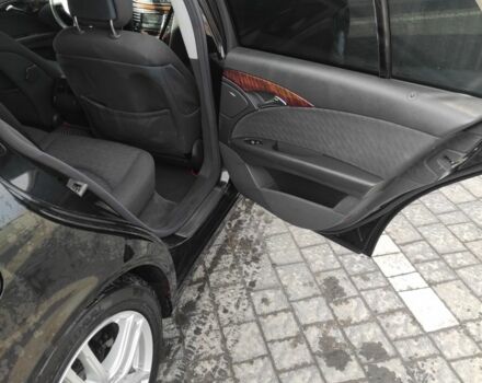 Черный Мерседес Е-Класс, объемом двигателя 2.7 л и пробегом 385 тыс. км за 6500 $, фото 5 на Automoto.ua