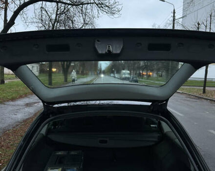 Черный Мерседес Е-Класс, объемом двигателя 2.2 л и пробегом 330 тыс. км за 5200 $, фото 10 на Automoto.ua