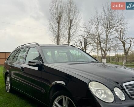 Чорний Мерседес Е-Клас, об'ємом двигуна 1.8 л та пробігом 259 тис. км за 5950 $, фото 10 на Automoto.ua