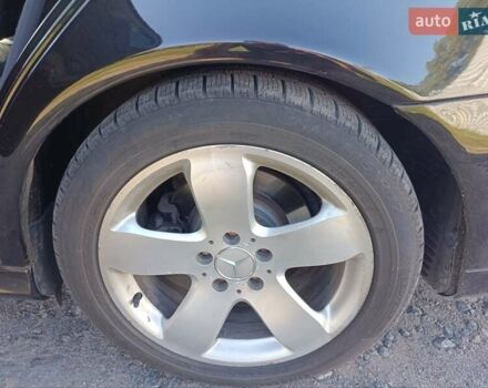 Чорний Мерседес Е-Клас, об'ємом двигуна 3.2 л та пробігом 315 тис. км за 7500 $, фото 6 на Automoto.ua