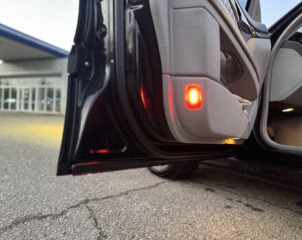 Черный Мерседес Е-Класс, объемом двигателя 2.7 л и пробегом 400 тыс. км за 6200 $, фото 7 на Automoto.ua