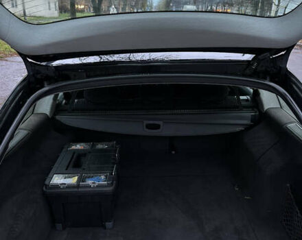 Черный Мерседес Е-Класс, объемом двигателя 2.2 л и пробегом 330 тыс. км за 5200 $, фото 9 на Automoto.ua