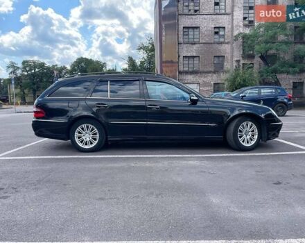 Черный Мерседес Е-Класс, объемом двигателя 2.15 л и пробегом 320 тыс. км за 8000 $, фото 2 на Automoto.ua