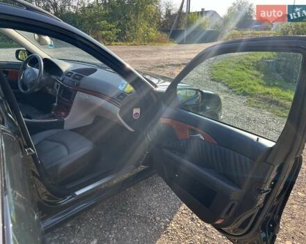 Черный Мерседес Е-Класс, объемом двигателя 2.69 л и пробегом 362 тыс. км за 7000 $, фото 9 на Automoto.ua