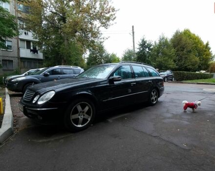 Черный Мерседес Е-Класс, объемом двигателя 3.22 л и пробегом 450 тыс. км за 5300 $, фото 6 на Automoto.ua
