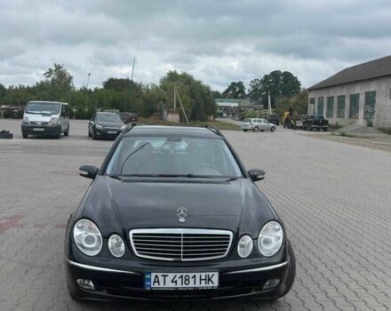 Черный Мерседес Е-Класс, объемом двигателя 3.2 л и пробегом 327 тыс. км за 8800 $, фото 1 на Automoto.ua