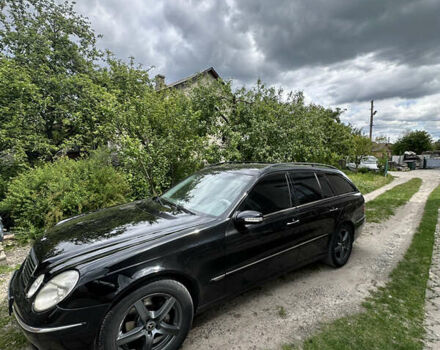 Черный Мерседес Е-Класс, объемом двигателя 3.2 л и пробегом 343 тыс. км за 7000 $, фото 7 на Automoto.ua