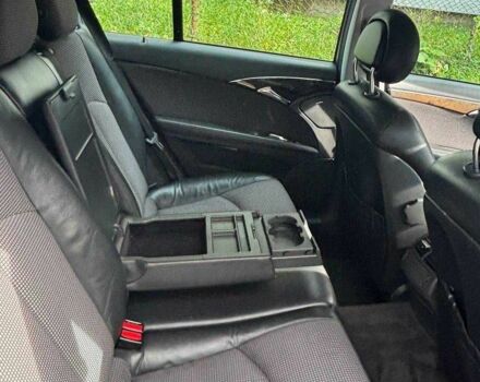 Черный Мерседес Е-Класс, объемом двигателя 3.2 л и пробегом 327 тыс. км за 8800 $, фото 15 на Automoto.ua