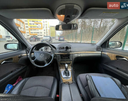Черный Мерседес Е-Класс, объемом двигателя 1.8 л и пробегом 243 тыс. км за 6300 $, фото 11 на Automoto.ua