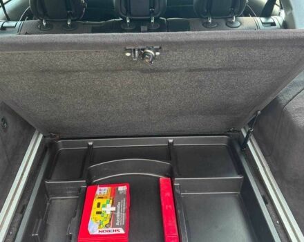 Черный Мерседес Е-Класс, объемом двигателя 3.2 л и пробегом 327 тыс. км за 8800 $, фото 19 на Automoto.ua