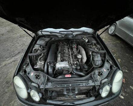 Черный Мерседес Е-Класс, объемом двигателя 3.2 л и пробегом 311 тыс. км за 3200 $, фото 4 на Automoto.ua