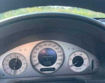 Чорний Мерседес Е-Клас, об'ємом двигуна 3.22 л та пробігом 380 тис. км за 6950 $, фото 4 на Automoto.ua