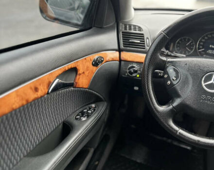 Черный Мерседес Е-Класс, объемом двигателя 2.7 л и пробегом 356 тыс. км за 4700 $, фото 23 на Automoto.ua