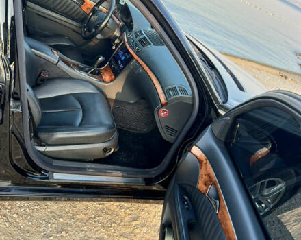 Черный Мерседес Е-Класс, объемом двигателя 2.69 л и пробегом 330 тыс. км за 6542 $, фото 23 на Automoto.ua