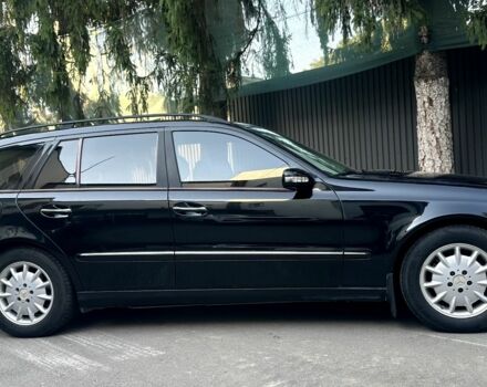 Черный Мерседес Е-Класс, объемом двигателя 2.7 л и пробегом 360 тыс. км за 5800 $, фото 4 на Automoto.ua