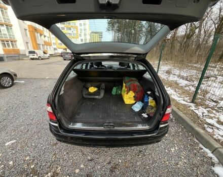 Черный Мерседес Е-Класс, объемом двигателя 1.8 л и пробегом 245 тыс. км за 6300 $, фото 2 на Automoto.ua