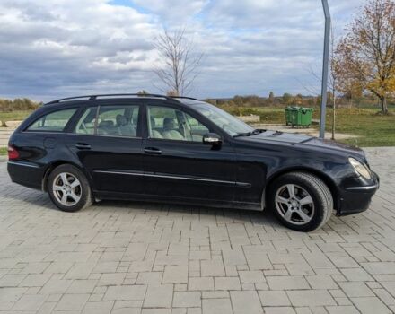 Мерседес Е-Клас 2004 у Рівному на Automoto.ua Чорний Мерседес Е-Клас, об'ємом двигуна 0 л та пробігом 300 тис. км за 2800 $, фото 3 на Automoto.ua
