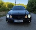 Черный Мерседес Е-Класс, объемом двигателя 2.1 л и пробегом 240 тыс. км за 4196 $, фото 16 на Automoto.ua