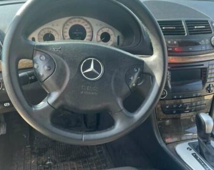 Чорний Мерседес Е-Клас, об'ємом двигуна 3.22 л та пробігом 380 тис. км за 6950 $, фото 5 на Automoto.ua