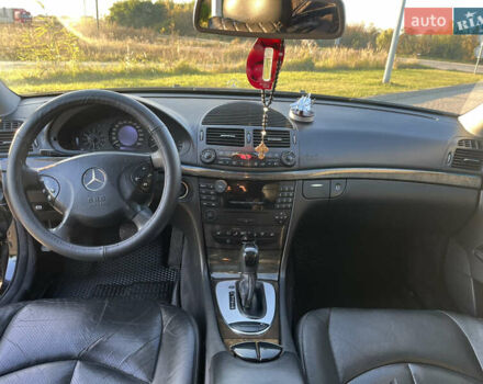 Черный Мерседес Е-Класс, объемом двигателя 2.69 л и пробегом 444 тыс. км за 6500 $, фото 17 на Automoto.ua