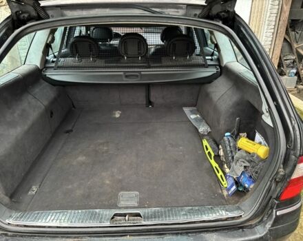 Черный Мерседес Е-Класс, объемом двигателя 3.2 л и пробегом 3 тыс. км за 2800 $, фото 5 на Automoto.ua