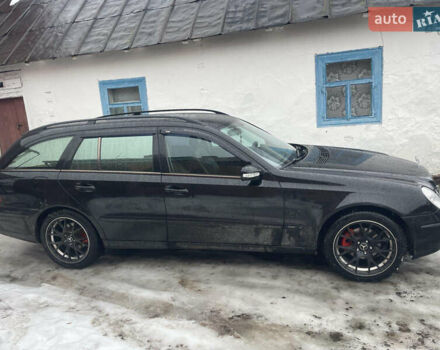 Черный Мерседес Е-Класс, объемом двигателя 2.7 л и пробегом 380 тыс. км за 6000 $, фото 11 на Automoto.ua