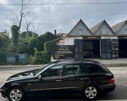 Черный Мерседес Е-Класс, объемом двигателя 3.22 л и пробегом 327 тыс. км за 9000 $, фото 6 на Automoto.ua