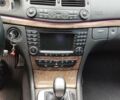 Черный Мерседес Е-Класс, объемом двигателя 2.1 л и пробегом 350 тыс. км за 6500 $, фото 10 на Automoto.ua