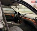 Черный Мерседес Е-Класс, объемом двигателя 2.7 л и пробегом 362 тыс. км за 5200 $, фото 10 на Automoto.ua
