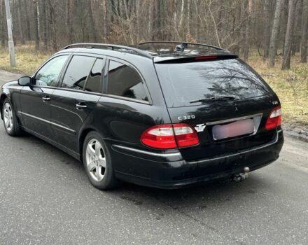 Черный Мерседес Е-Класс, объемом двигателя 3.2 л и пробегом 280 тыс. км за 3600 $, фото 3 на Automoto.ua