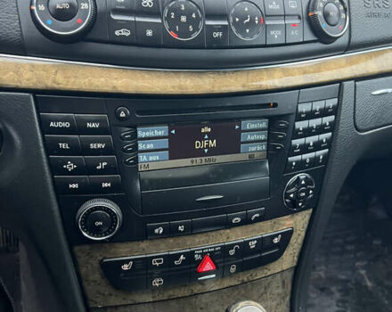 Чорний Мерседес Е-Клас, об'ємом двигуна 2.99 л та пробігом 270 тис. км за 6999 $, фото 14 на Automoto.ua