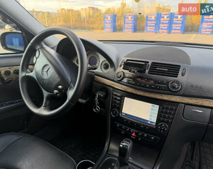 Мерседес Е-Клас 2005 у Вінниці на Automoto.ua Чорний Мерседес Е-Клас, об'ємом двигуна 2.99 л та пробігом 315 тис. км за 7500 $, фото 11 на Automoto.ua